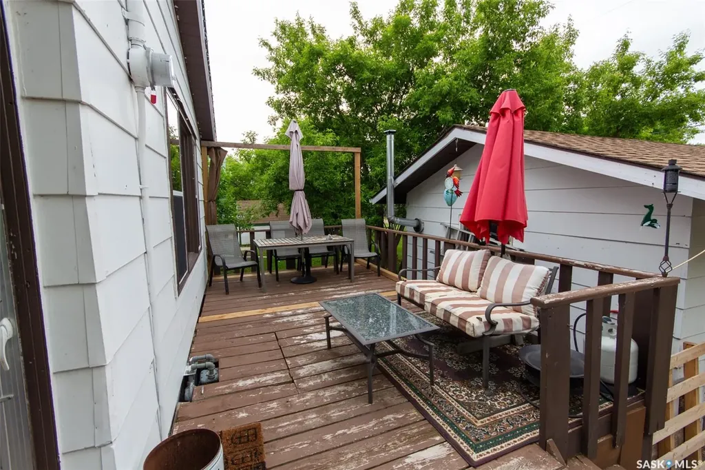 407 2nd Street E Wilkie SK S0K 4W0