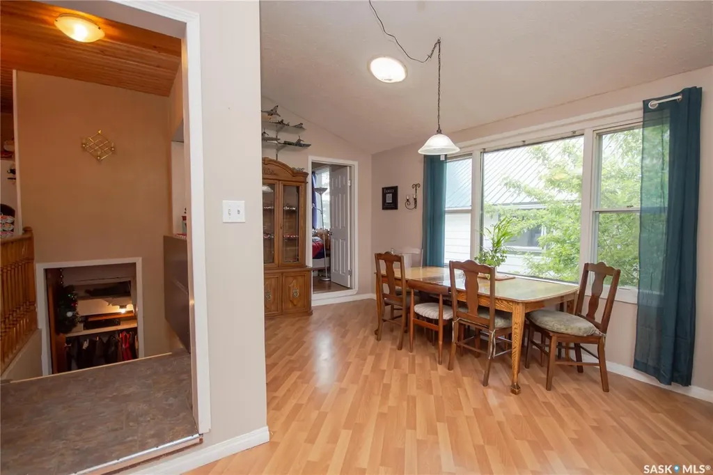 407 2nd Street E Wilkie SK S0K 4W0