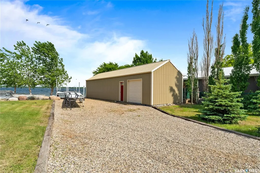 400 Lakeshore Drive Wee Too Beach SK S0G 1C0