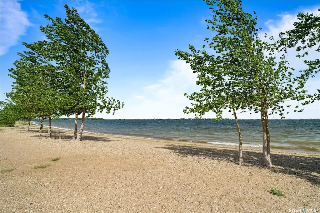 400 Lakeshore Drive Wee Too Beach SK S0G 1C0