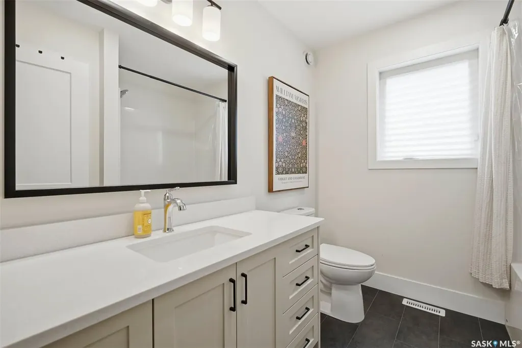 1532 D Avenue N Saskatoon SK S7L 1P6