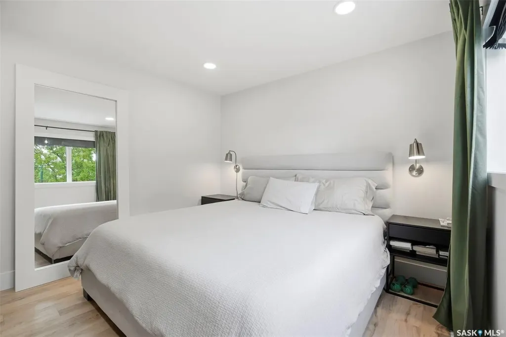 1532 D Avenue N Saskatoon SK S7L 1P6