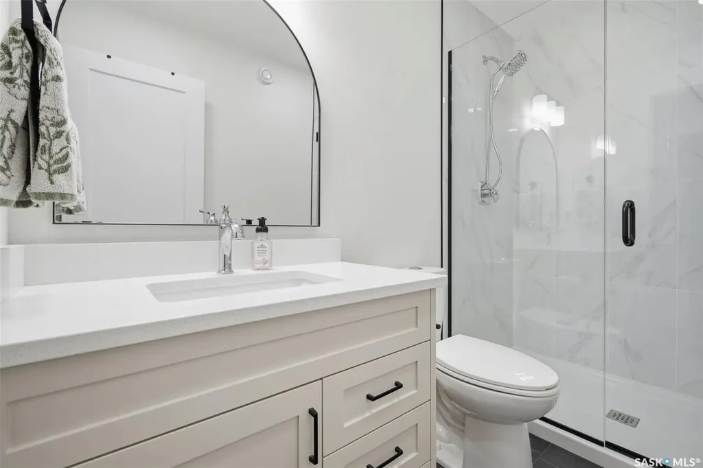 1532 D Avenue N Saskatoon SK S7L 1P6