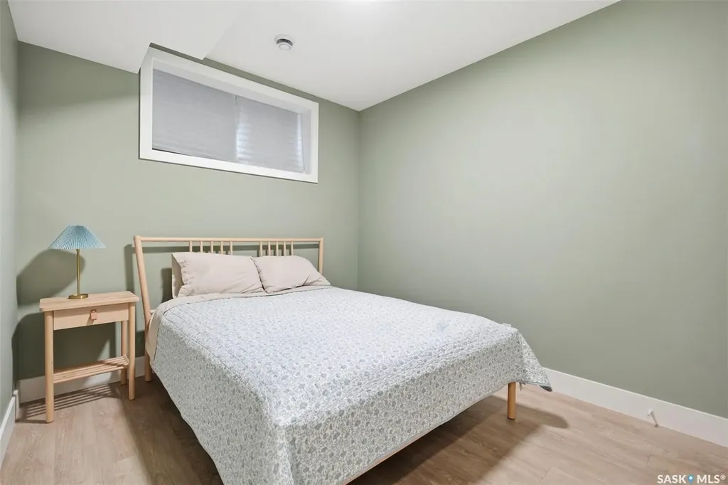 1532 D Avenue N Saskatoon SK S7L 1P6
