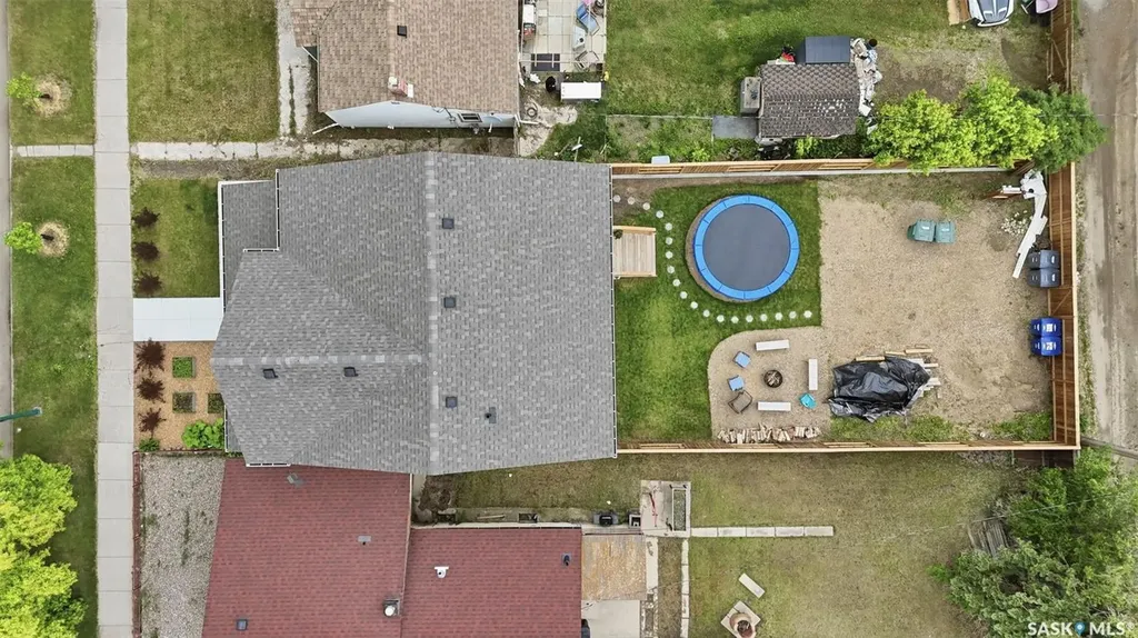 1532 D Avenue N Saskatoon SK S7L 1P6