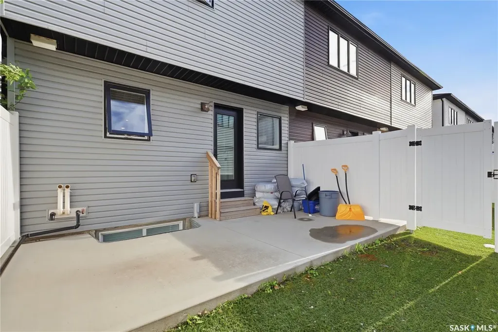 2715 Narcisse Drive Regina SK S4X 0P8