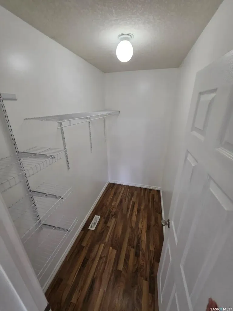 706 Rae Street Regina SK S4T 2A9