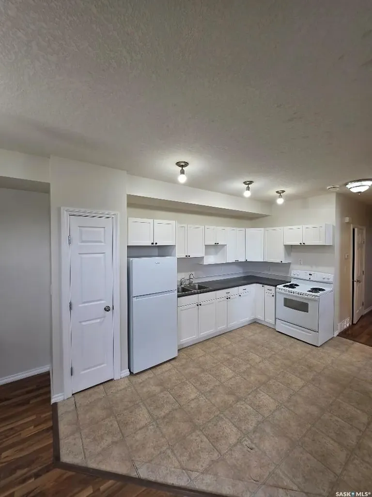 706 Rae Street Regina SK S4T 2A9