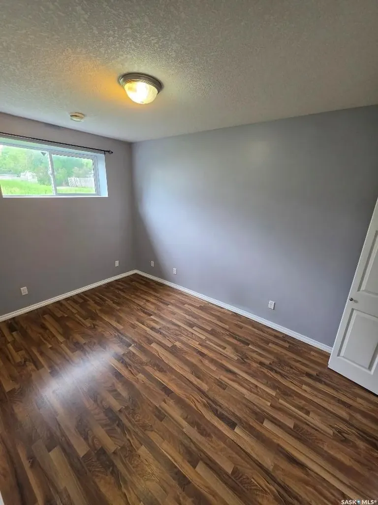 706 Rae Street Regina SK S4T 2A9