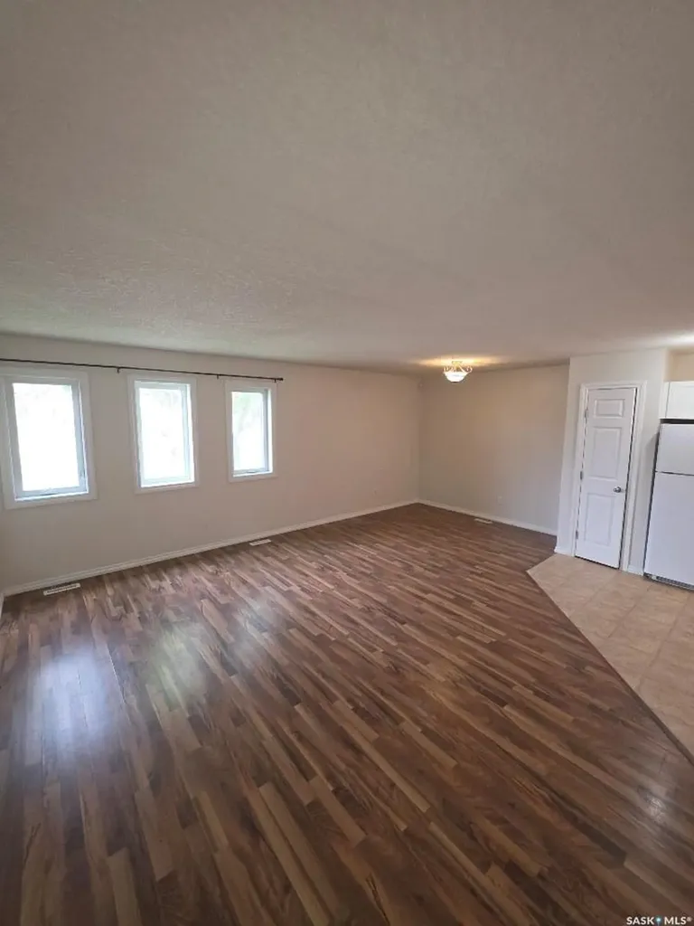 706 Rae Street Regina SK S4T 2A9