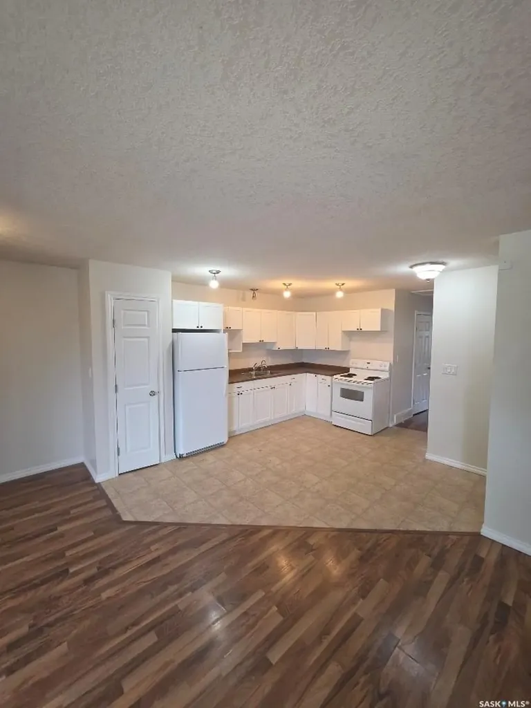 706 Rae Street Regina SK S4T 2A9