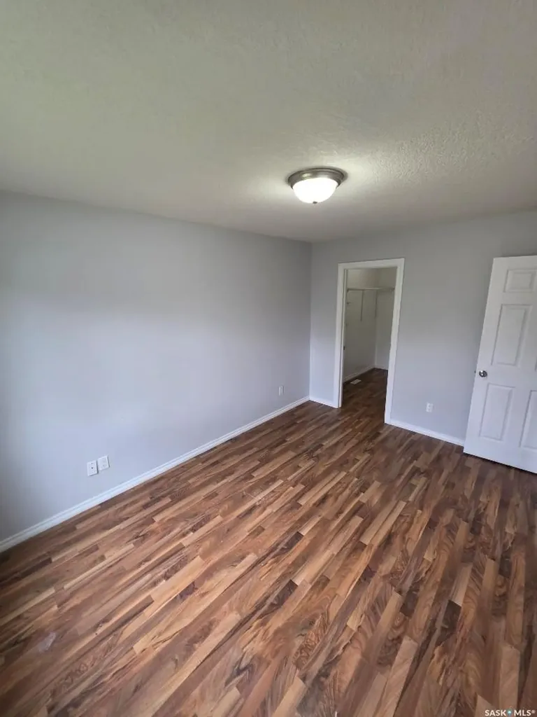 706 Rae Street Regina SK S4T 2A9
