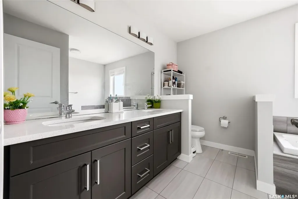 7944 Barley Crescent Regina SK S4Y 0E6
