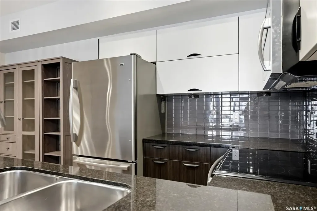 721 8th Street Saskatoon SK S7H 0R4