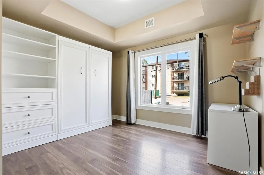 721 8th Street Saskatoon SK S7H 0R4