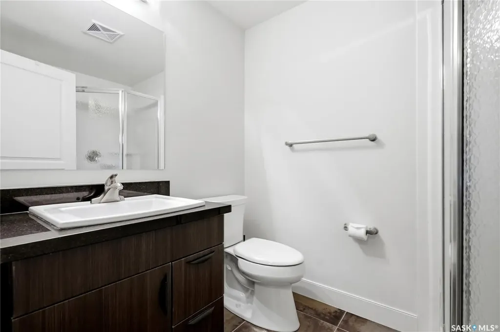 721 8th Street Saskatoon SK S7H 0R4