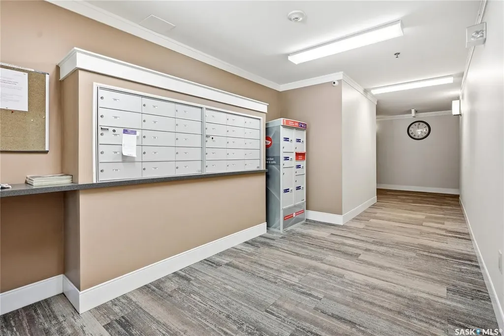 721 8th Street Saskatoon SK S7H 0R4