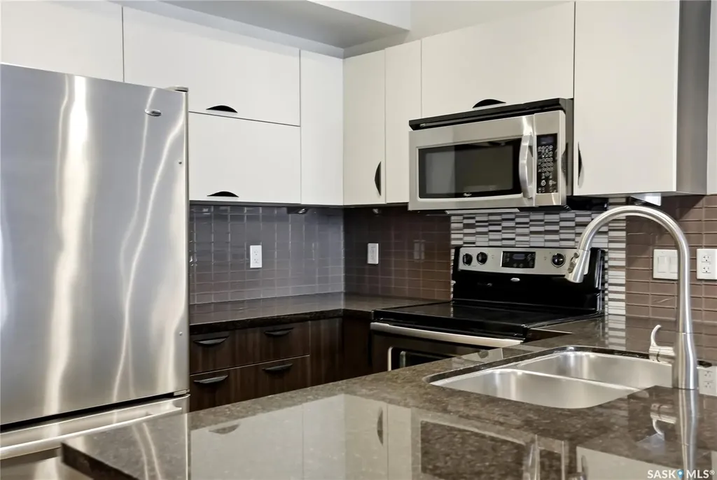 721 8th Street Saskatoon SK S7H 0R4