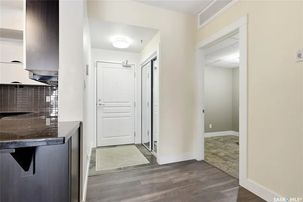 721 8th Street Saskatoon SK S7H 0R4