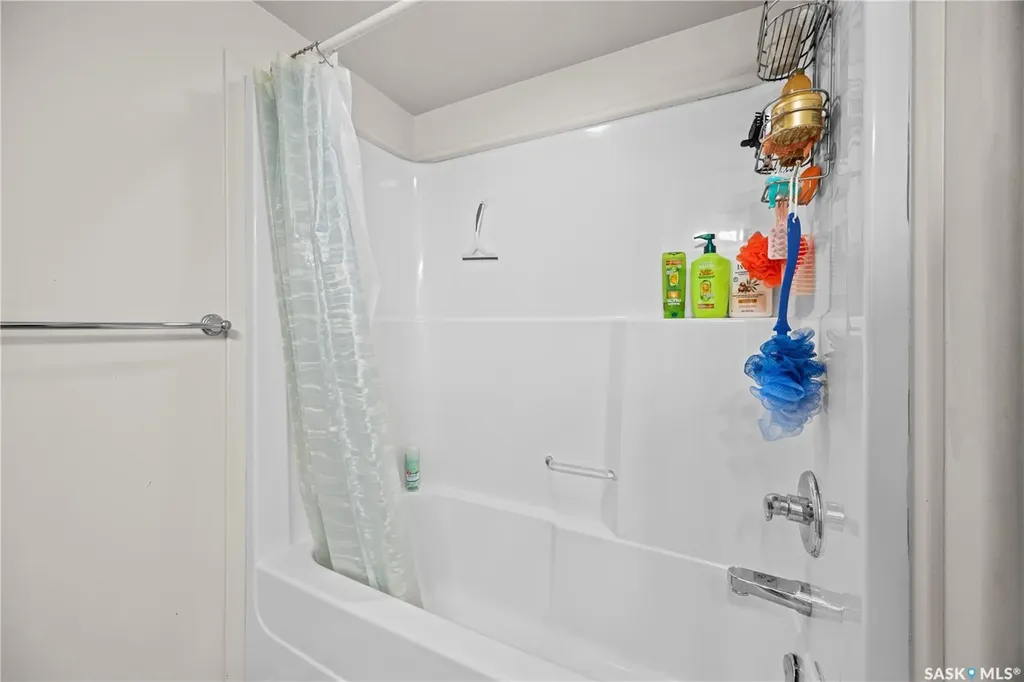 610 Stonebridge Common Saskatoon SK S7K 0M9