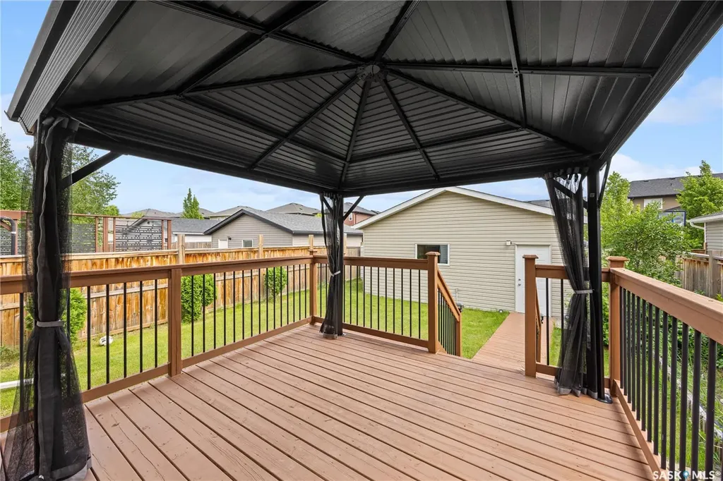 610 Stonebridge Common Saskatoon SK S7K 0M9