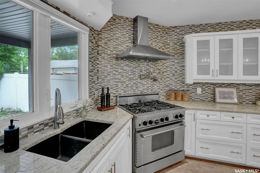 3536 Albert Street Regina SK S4S 3P5