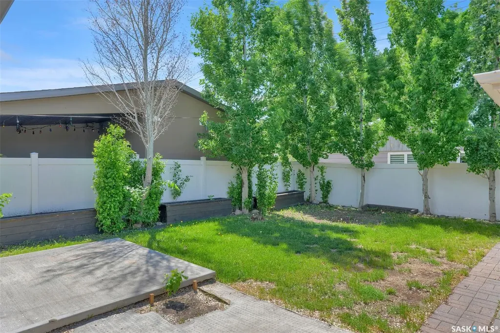 3536 Albert Street Regina SK S4S 3P5