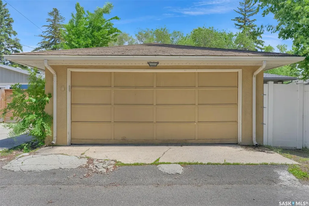 3536 Albert Street Regina SK S4S 3P5