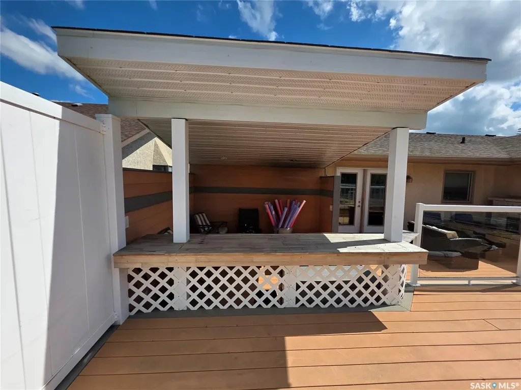 705 Sun Valley Drive Estevan SK S4A 2R1