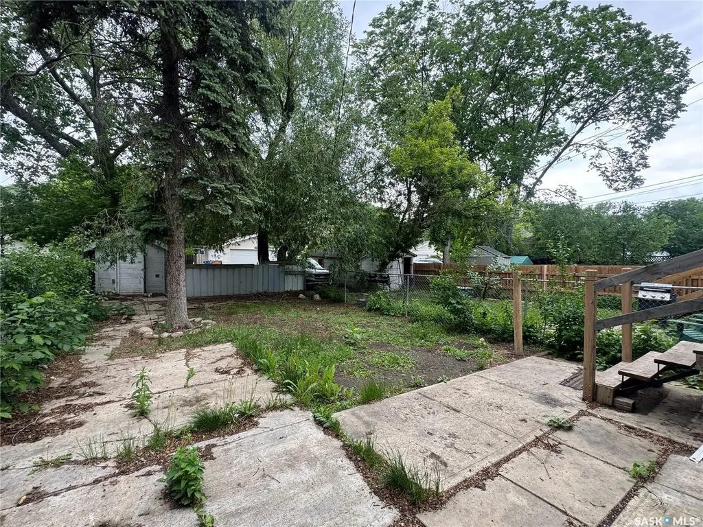 2344 Toronto Street Regina SK S4P 1N6