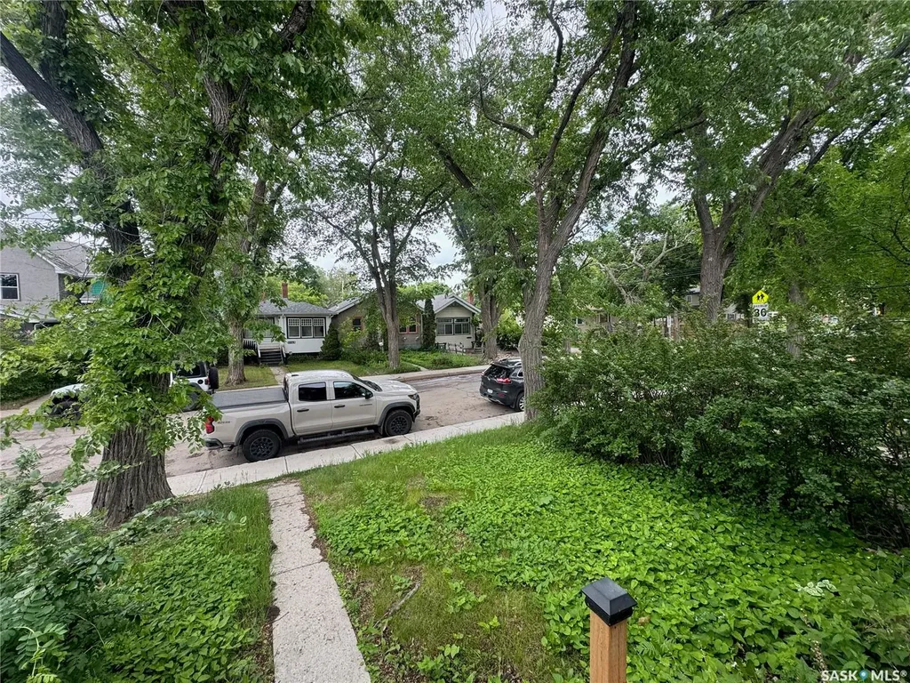 2344 Toronto Street Regina SK S4P 1N6