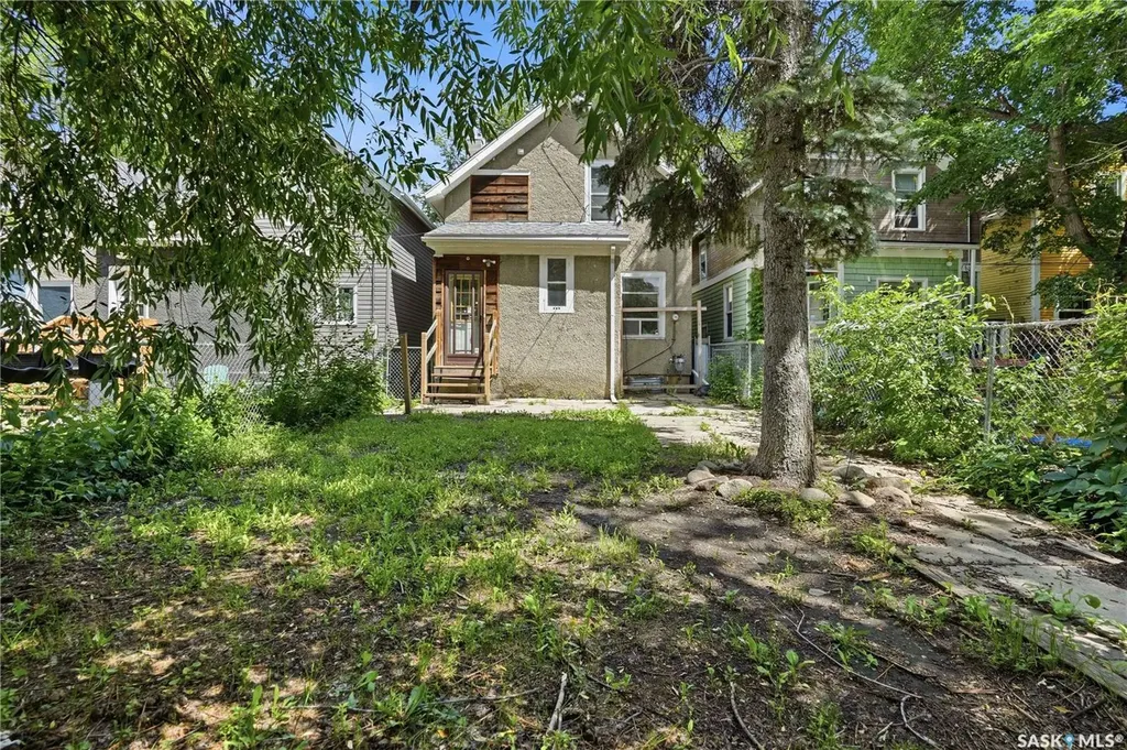 2344 Toronto Street Regina SK S4P 1N6