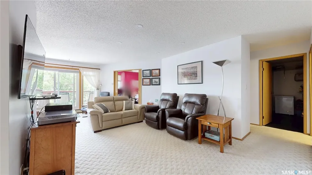 2727 Victoria Avenue Regina SK S4T 1K4