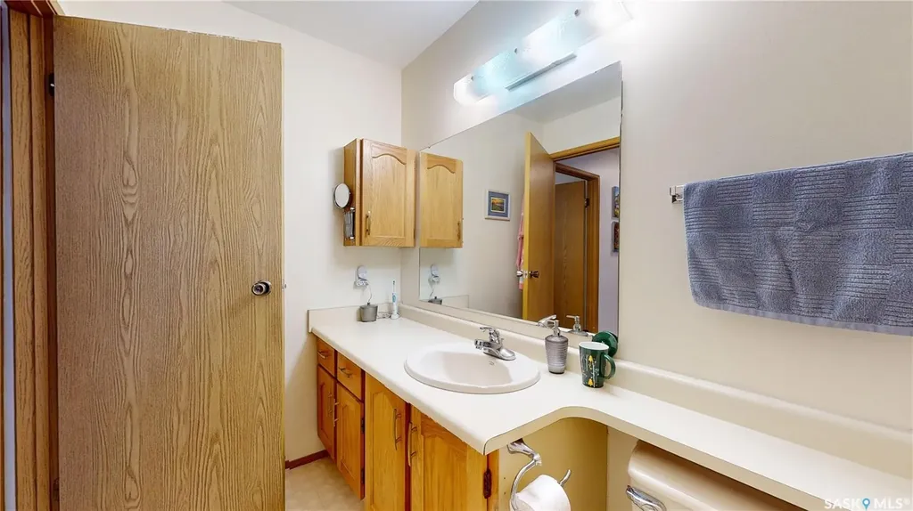 2727 Victoria Avenue Regina SK S4T 1K4
