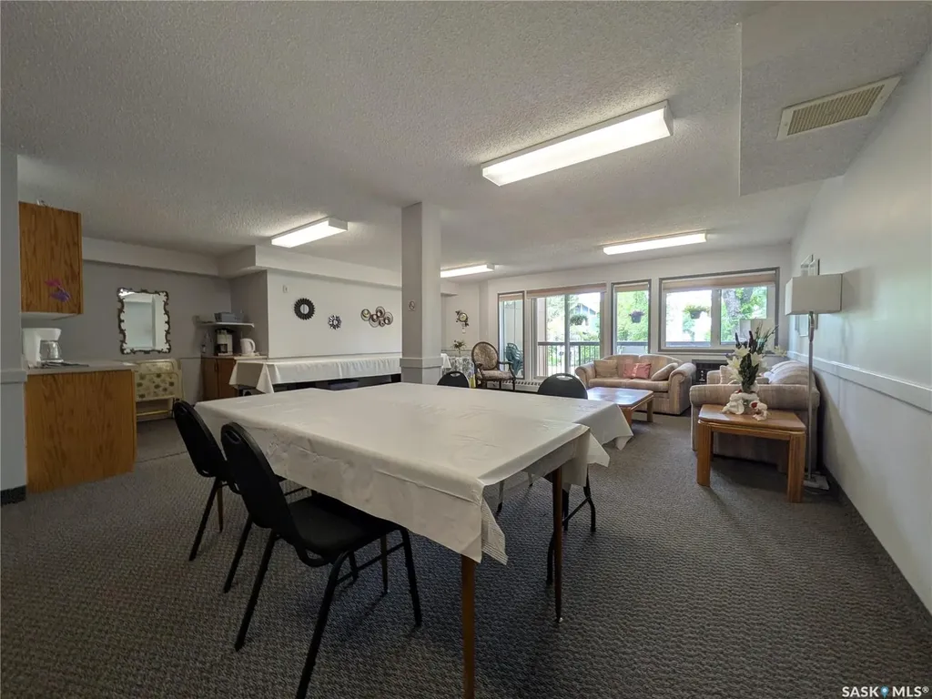 2727 Victoria Avenue Regina SK S4T 1K4