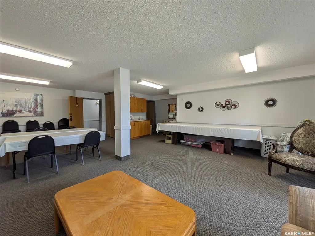 2727 Victoria Avenue Regina SK S4T 1K4