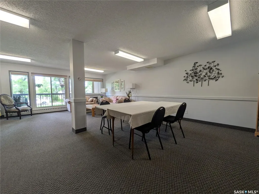 2727 Victoria Avenue Regina SK S4T 1K4