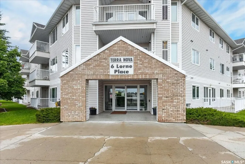 6 Lorne Place Regina SK S4R 8B3
