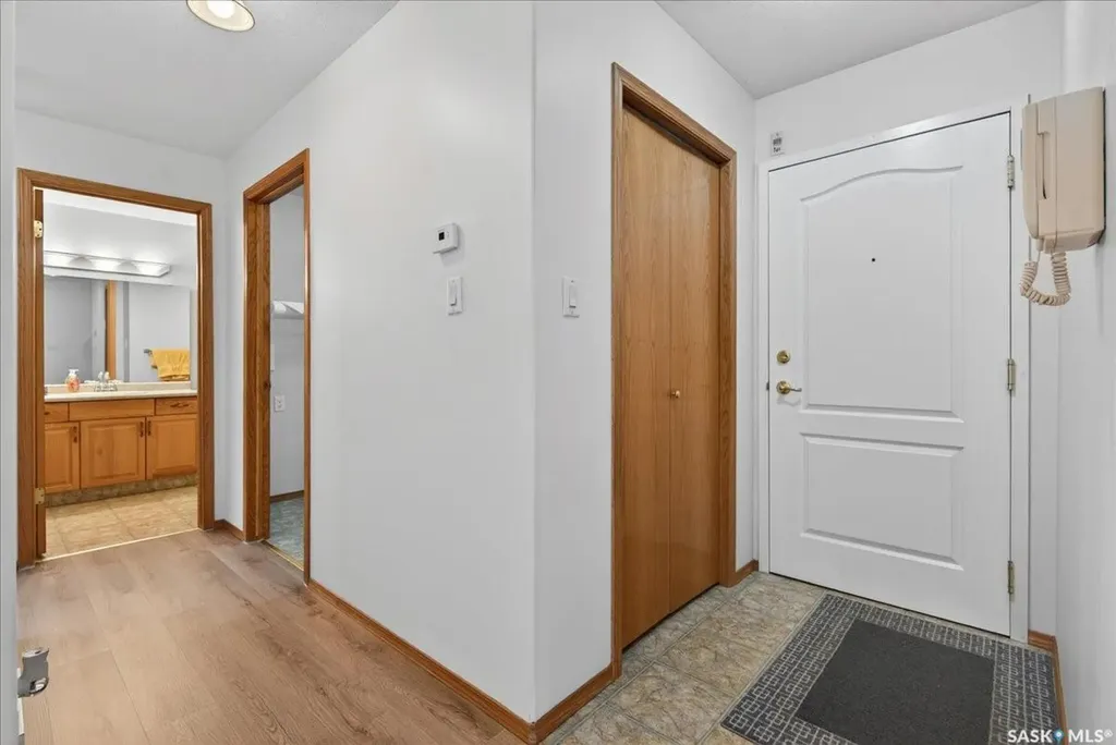 6 Lorne Place Regina SK S4R 8B3
