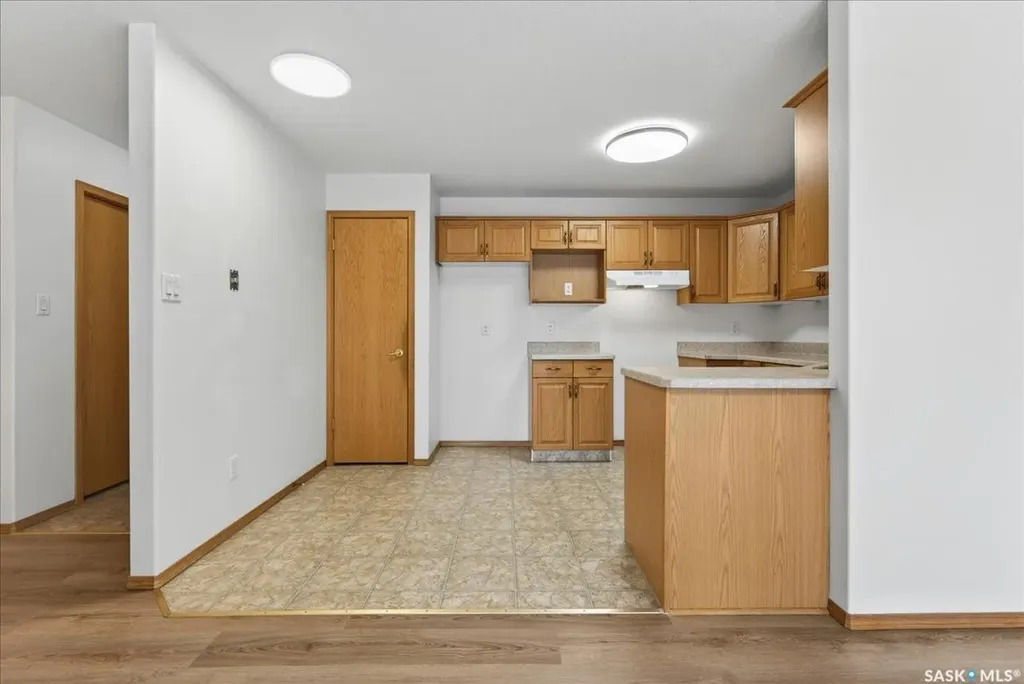 6 Lorne Place Regina SK S4R 8B3