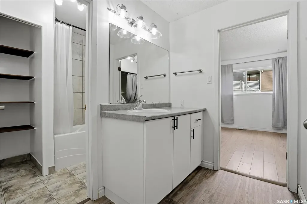 6906 Blakeney Drive Regina SK S4X 2N5