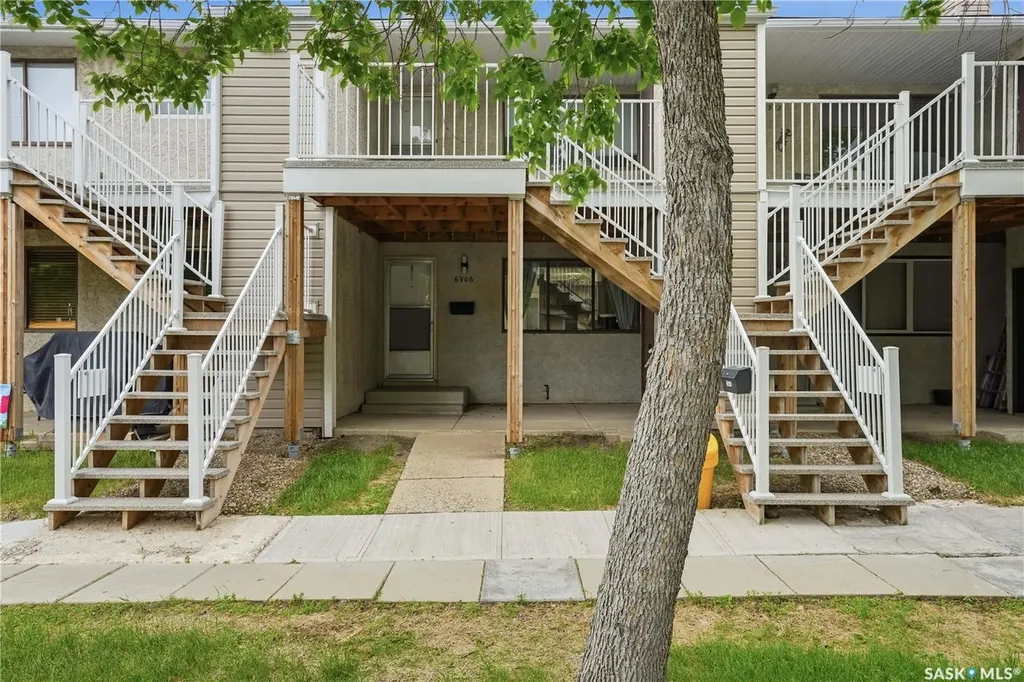 6906 Blakeney Drive Regina SK S4X 2N5