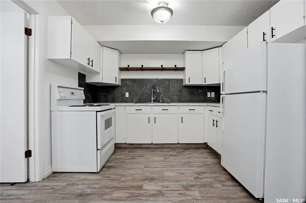 6906 Blakeney Drive Regina SK S4X 2N5