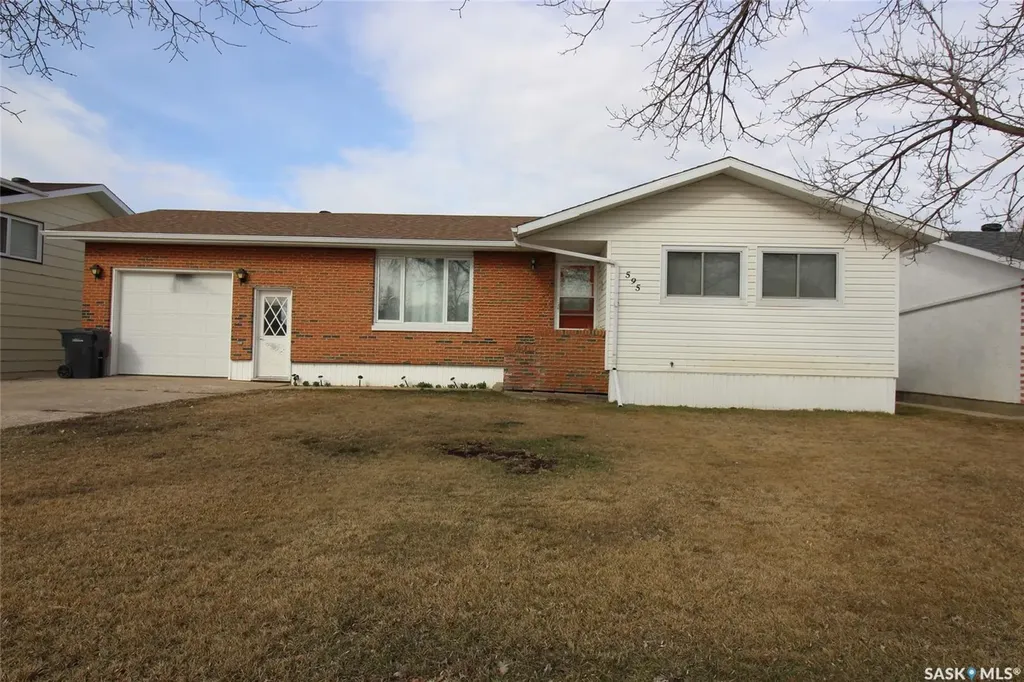 595 9th Street W Shaunavon SK S0N 2M0