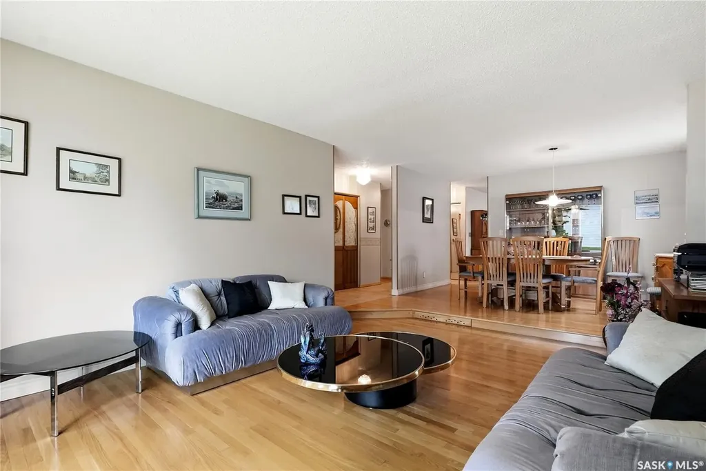 131 Nokomis Crescent Saskatoon SK S7K 5O9
