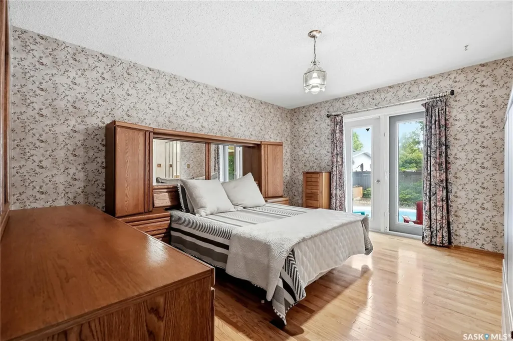 131 Nokomis Crescent Saskatoon SK S7K 5O9