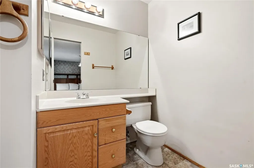 131 Nokomis Crescent Saskatoon SK S7K 5O9
