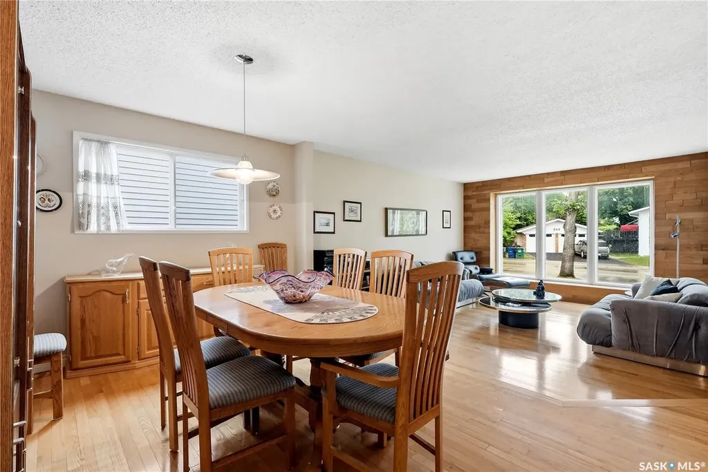 131 Nokomis Crescent Saskatoon SK S7K 5O9