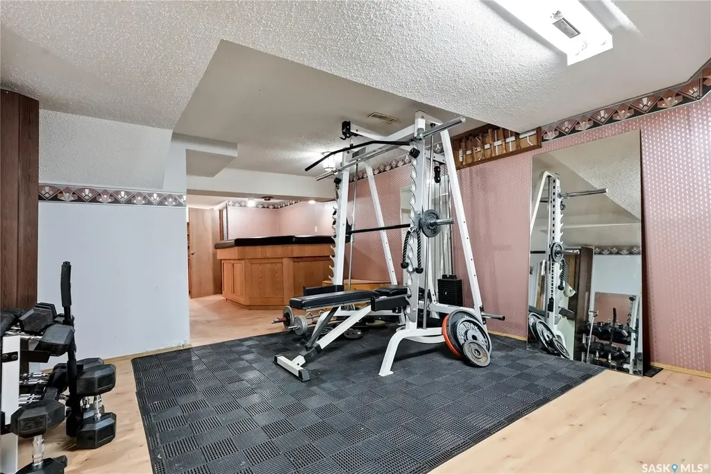 131 Nokomis Crescent Saskatoon SK S7K 5O9