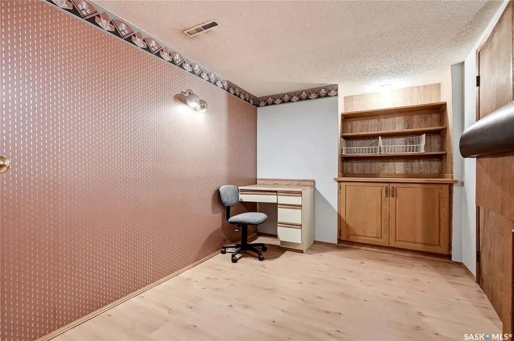 131 Nokomis Crescent Saskatoon SK S7K 5O9